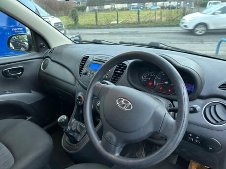 Hyundai i10 CLASSIC 13