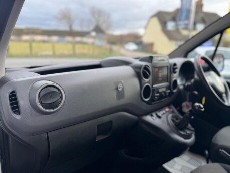 Citroen Berlingo 625 ENTERPRISE L1 BLUEHDI 27