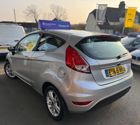 Ford Fiesta ZETEC 5