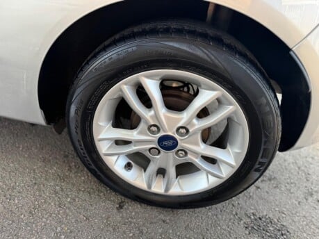 Ford Fiesta ZETEC 16