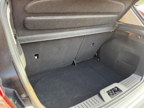 Ford Fiesta ZETEC 34