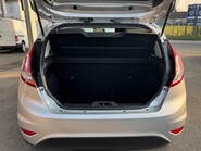 Ford Fiesta ZETEC 35