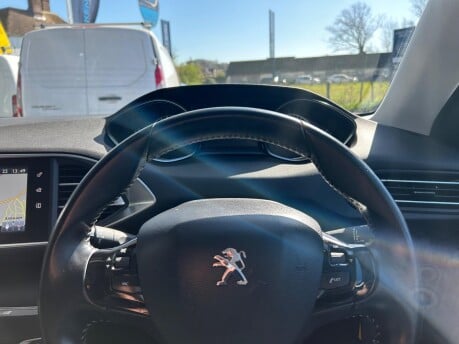 Peugeot 308 BLUE HDI S/S SW ALLURE 22