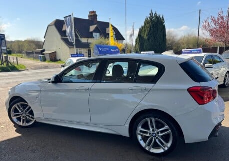 BMW 1 Series 118D M SPORT 4