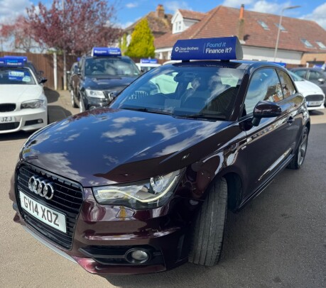 Audi A1 TDI BLACK EDITION 3