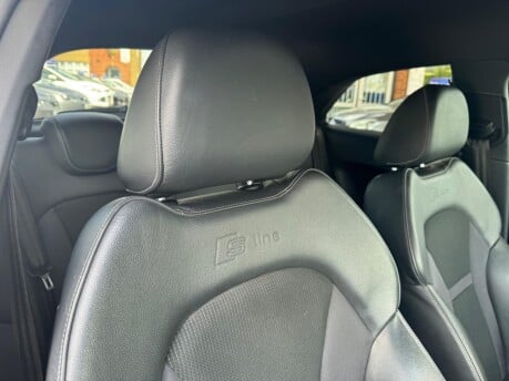 Audi A1 TDI BLACK EDITION 27