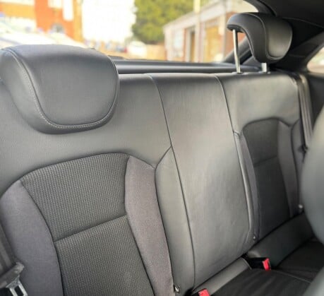 Audi A1 TDI BLACK EDITION 30
