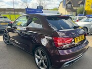 Audi A1 TDI BLACK EDITION 5