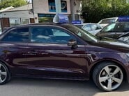 Audi A1 TDI BLACK EDITION 8