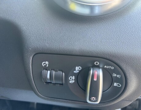 Audi A1 TDI BLACK EDITION 19