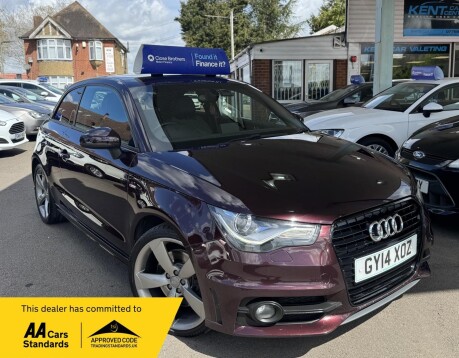 Audi A1 TDI BLACK EDITION 1