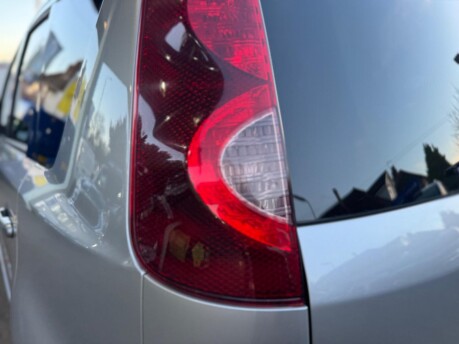 Nissan Note TEKNA DCI 12