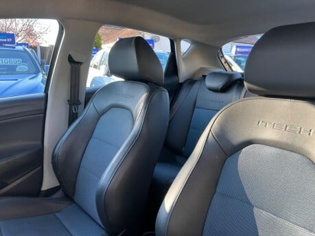 SEAT Ibiza TSI I-TECH 29
