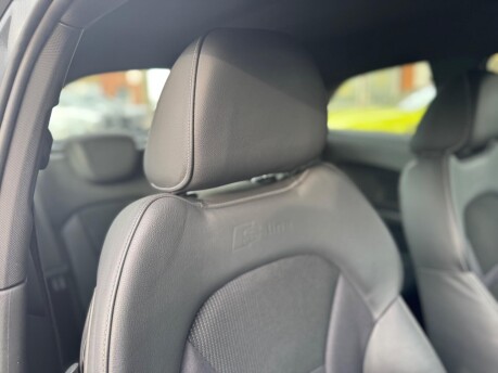 Audi A1 TDI S LINE 27