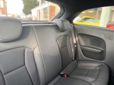 Audi A1 TDI S LINE 30