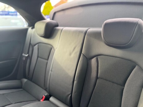 Audi A1 TDI S LINE 31