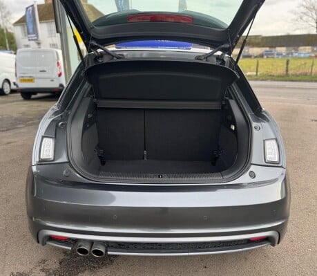 Audi A1 TDI S LINE 36