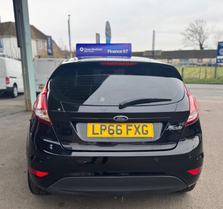 Ford Fiesta BASE TDCI 6
