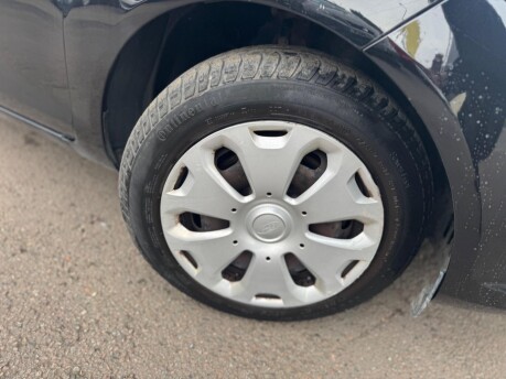 Ford Fiesta BASE TDCI 14