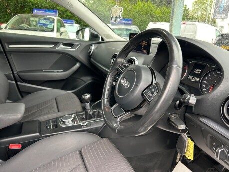Audi A3 TDI SPORT 17