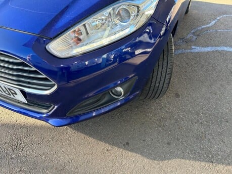 Ford Fiesta ZETEC 17