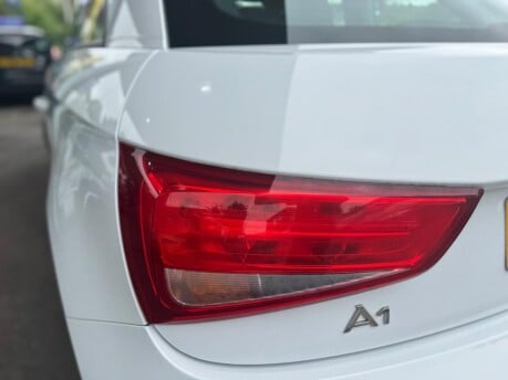 Audi A1 TFSI SPORT 12