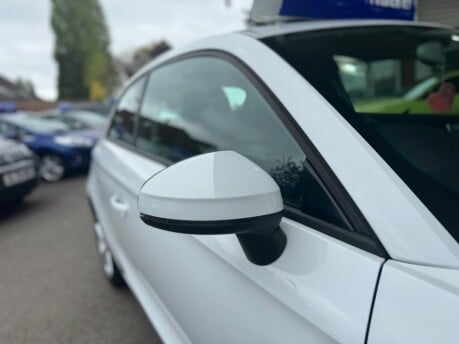 Audi A1 TFSI SPORT 13