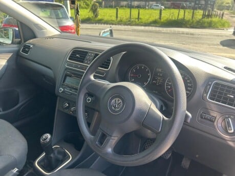 Volkswagen Polo SE 9
