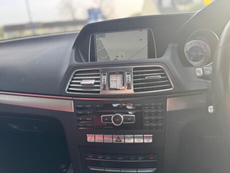 Mercedes-Benz E Class E220 BLUETEC AMG LINE 11