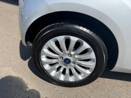 Ford Ka ZETEC 14