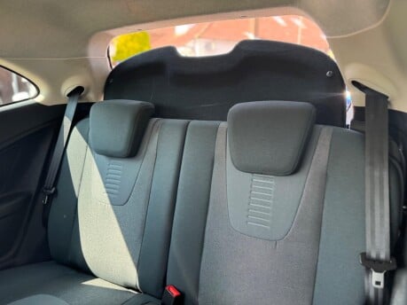 Ford Ka ZETEC 27