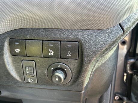 Peugeot Partner HDI S/S SE L2 750 17
