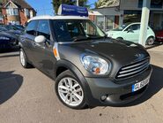 Mini Countryman COOPER D 9
