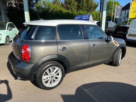 Mini Countryman COOPER D 16