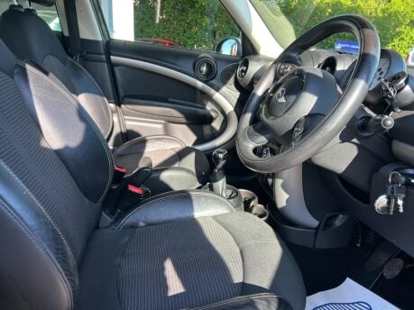Mini Countryman COOPER D 20