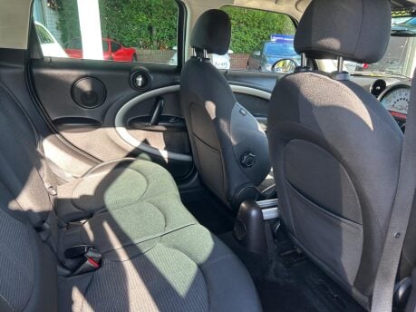 Mini Countryman COOPER D 23