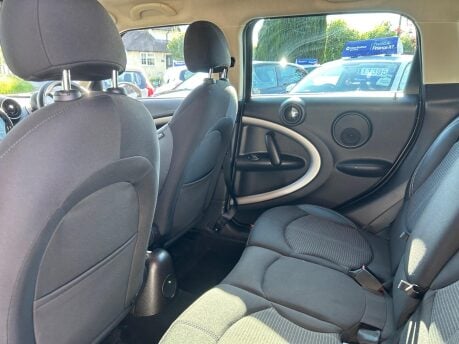 Mini Countryman COOPER D 24