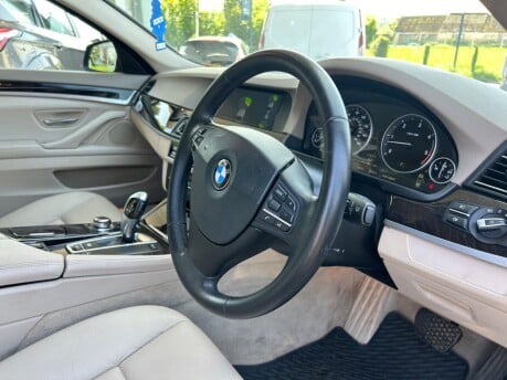 BMW 5 Series 530D SE TOURING 9