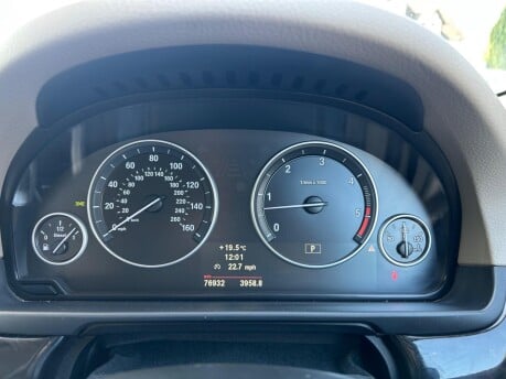 BMW 5 Series 530D SE TOURING 14