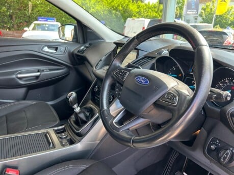 Ford Kuga ZETEC TDCI 16