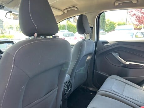 Ford Kuga ZETEC TDCI 21
