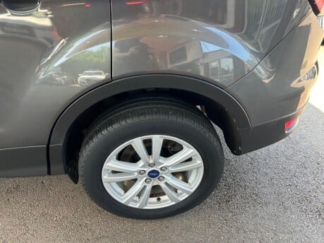 Ford Kuga ZETEC TDCI 23