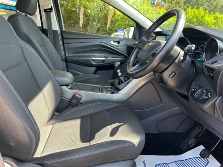 Ford Kuga ZETEC TDCI 35
