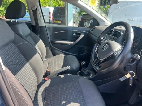Volkswagen Polo SE TSI 9