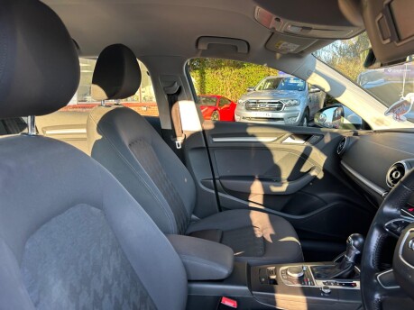 Audi A3 TDI SE TECHNIK 26