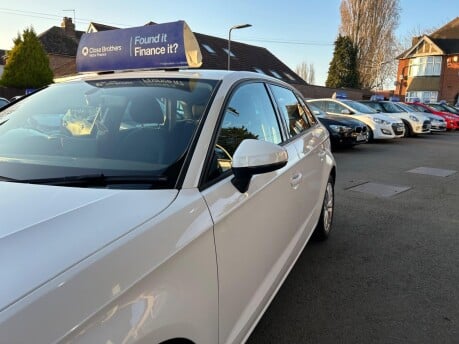 Audi A3 TDI SE TECHNIK 18