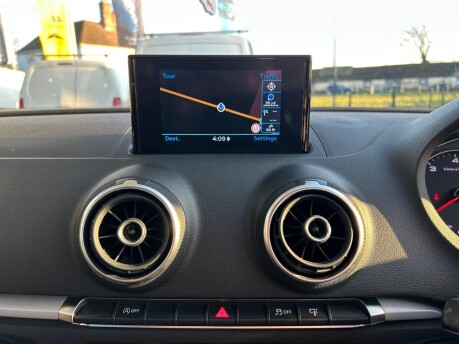 Audi A3 TDI SE TECHNIK 24