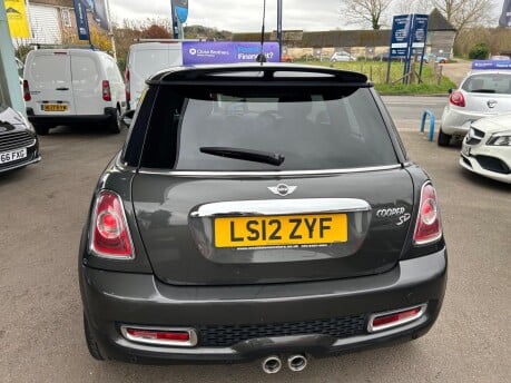 Mini Hatch COOPER SD 8