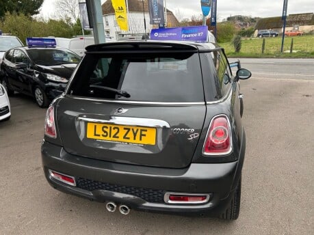 Mini Hatch COOPER SD 9