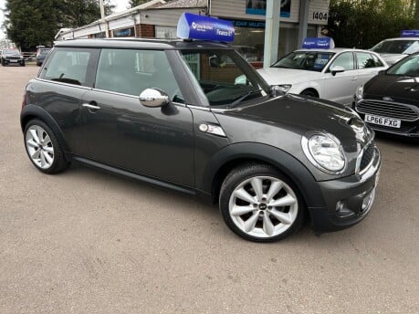 Mini Hatch COOPER SD 11